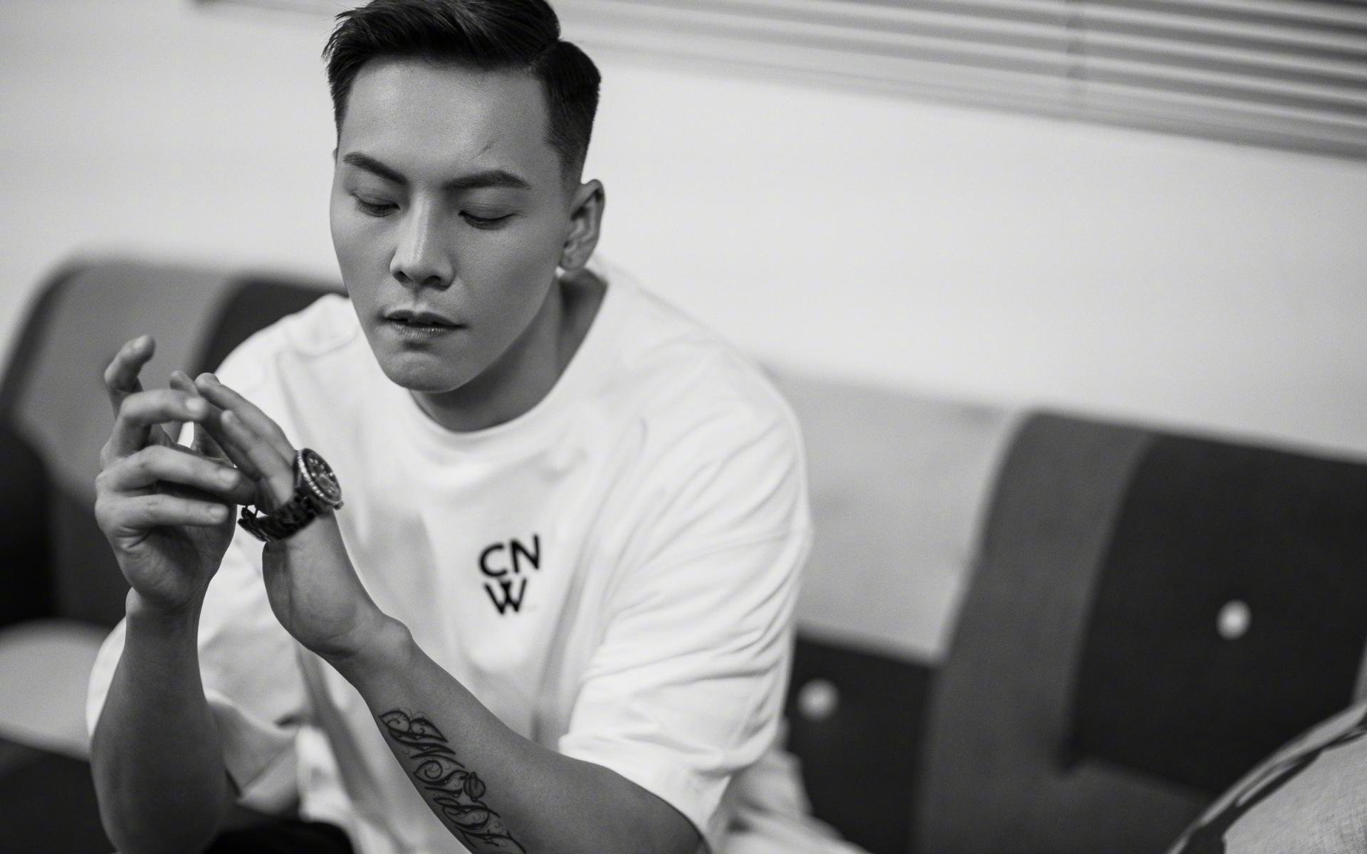 多支球队晋级欧锦赛淘汰赛，战局渐趋激烈，欧锦赛淘汰赛分组