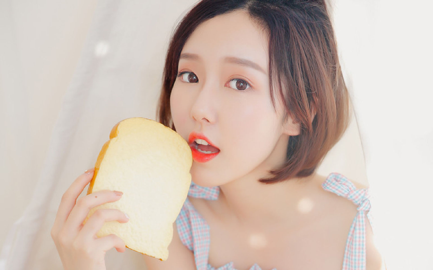 西甲后腰区域控制力提升成为球队稳定核心，西甲前腰排名